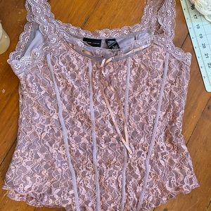 Vintage version of UNIF melody top